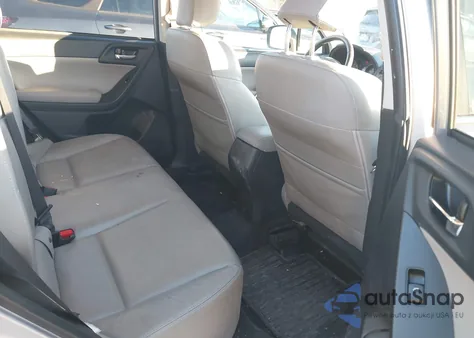 2015 Subaru Forester 2.5I Limited z USA, uszkodzony, nr VIN JF2SJAHC6FH587567